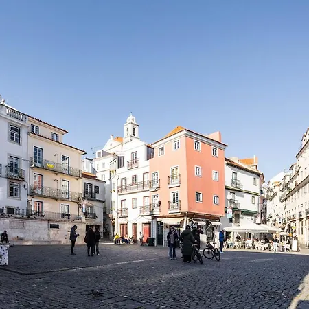 Alfama Chic Penabuquel3 Apartment