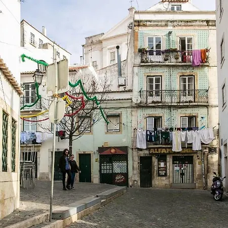 Alfama Chic Penabuquel3 Apartamento *